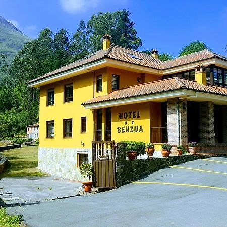 Hotel Benzua Villanueva de Ardisana Buitenkant foto