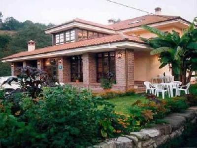 Hotel Benzua Villanueva de Ardisana Buitenkant foto