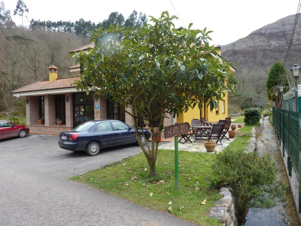 Hotel Benzua Villanueva de Ardisana Buitenkant foto