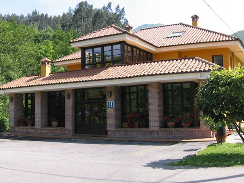 Hotel Benzua Villanueva de Ardisana Buitenkant foto
