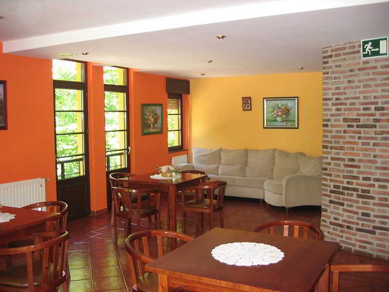 Hotel Benzua Villanueva de Ardisana Buitenkant foto