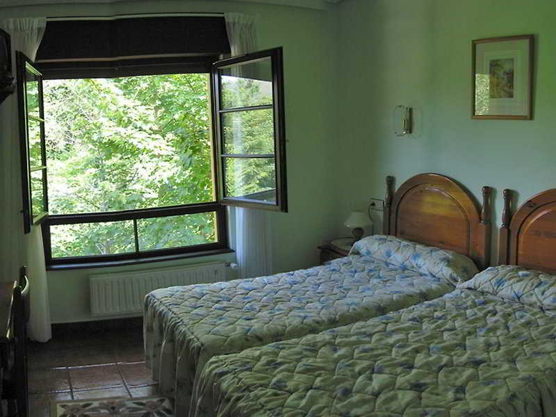 Hotel Benzua Villanueva de Ardisana Kamer foto